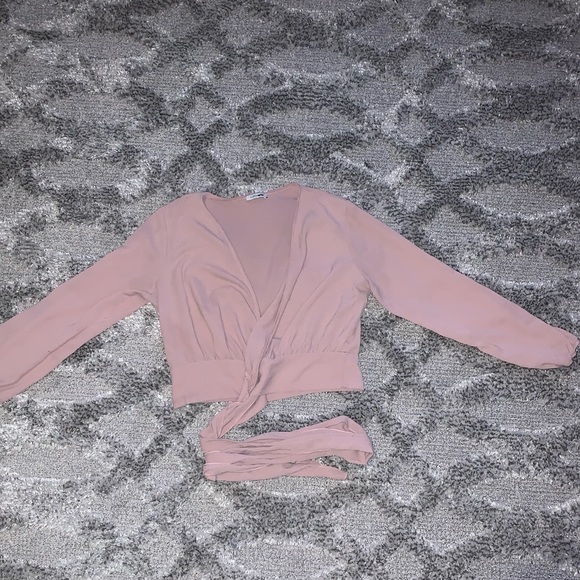 FASHION NOVA Blush Pink tie up blouse - Picture 5 of 6